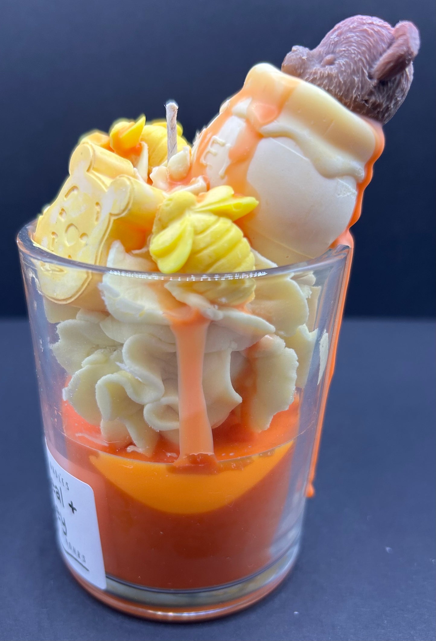 Oatmeal and Honey Scented Candle